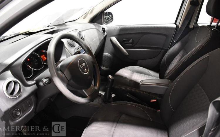 DACIA LOGAN MCV 0.9 TCE 90CH LAUREATE  DB-038-VT