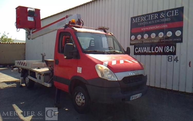 MULTITEL 35S11 NACELLE SUR VL MULTITEL 160 ALU/DS 16M 3767H ROUGE DB-646-LQ