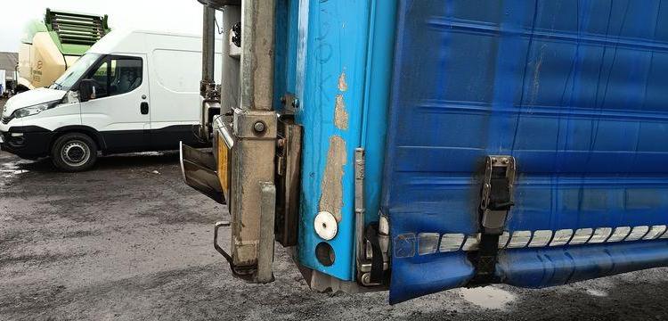 FRUEHAUF SEMI REMORQUE CITY – 1 ESSIEU – PTAC 27 TONNES – ANNEE 2014  DH-930-KC