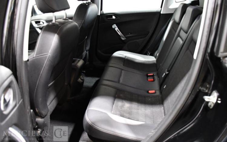 PEUGEOT 2008 1,2 PURETECH 80 ALLURE START/STOP NOIR DH-953-CT
