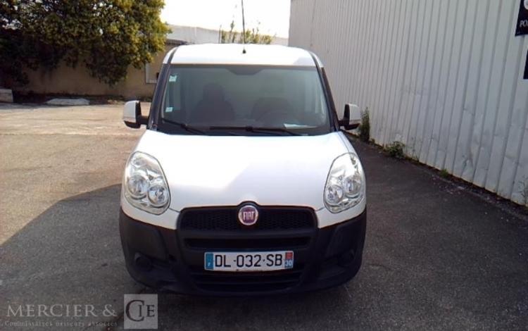 FIAT DOBLO FOURGON CARGO 1.3 MJT 90 SX BLANC DL-032-SB
