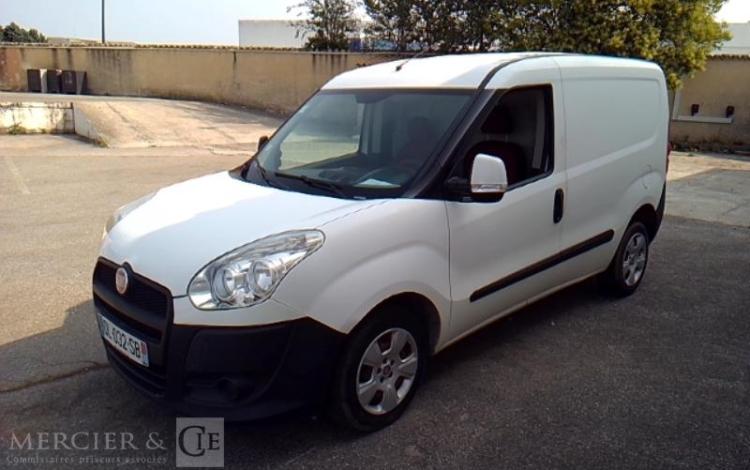 FIAT DOBLO FOURGON CARGO 1.3 MJT 90 SX BLANC DL-032-SB