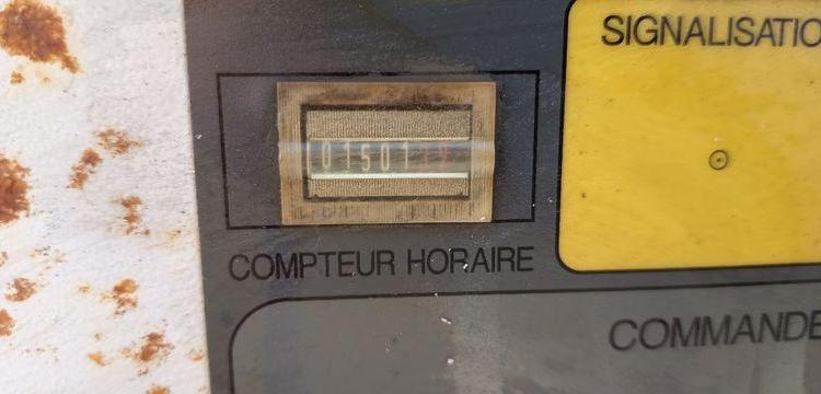NISSAN CABSTAR  AVEC NACELLE INF 12M FRANCE ELEVATEUR ROUGE DL-099-HA