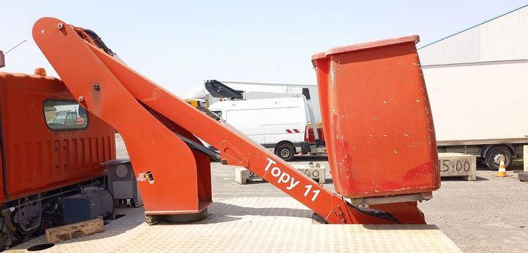 NISSAN CABSTAR  AVEC NACELLE INF 12M FRANCE ELEVATEUR ROUGE DL-099-HA