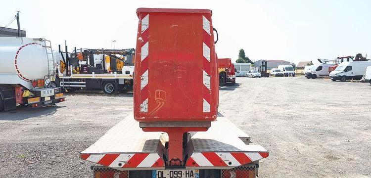 NISSAN CABSTAR  AVEC NACELLE INF 12M FRANCE ELEVATEUR ROUGE DL-099-HA