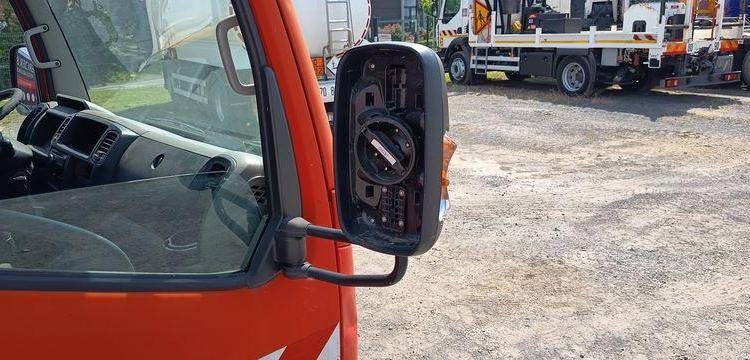 NISSAN CABSTAR  AVEC NACELLE INF 12M FRANCE ELEVATEUR ROUGE DL-099-HA