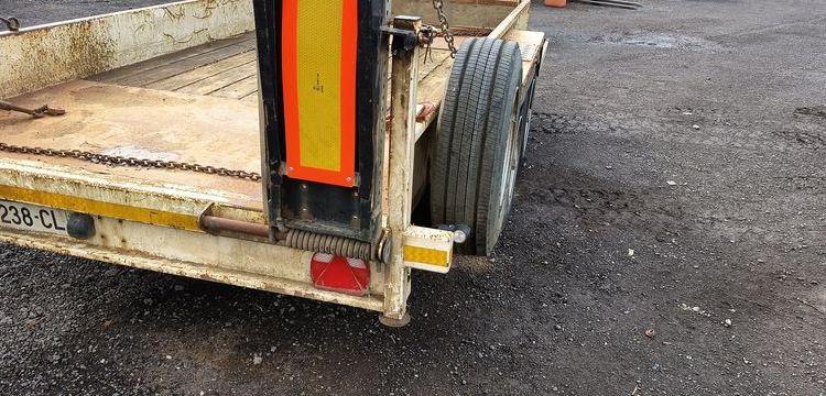 GOURDON REMORQUE PORTE ENGIN PE6000 2 ESSIEUX – PTAC : 6 TONNES – ANNEE 2015  DP-238-CL