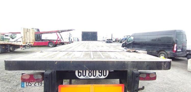 SRT SEMI REMORQUE PLATEAU SRD3 38C – 3 ESSIEUX PTAC 34 TONNES – 22762 KMS – AN 2004  DS-219-TL