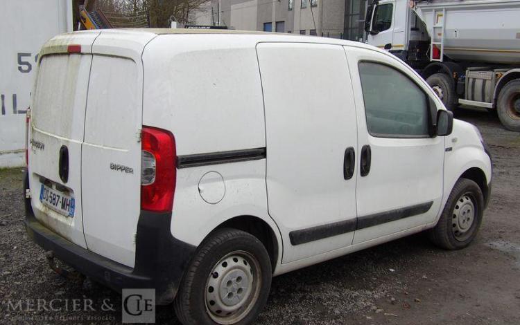 PEUGEOT BIPPER 1,3 HDI FAP BLUE LION 75CV – DIESEL – 107149 KMS – ANNEE 2015 BLANC DS-587-MH