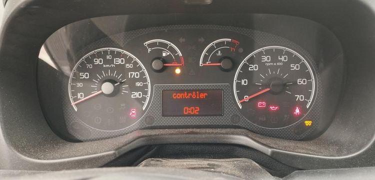 PEUGEOT BIPPER 1,3 HDI FAP BLUE LION 75CV – DIESEL – 107149 KMS – ANNEE 2015 BLANC DS-587-MH