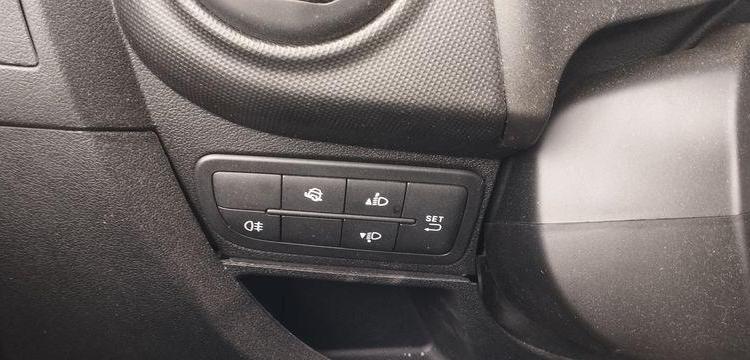 PEUGEOT BIPPER 1,3 HDI FAP BLUE LION 75CV – DIESEL – 107149 KMS – ANNEE 2015 BLANC DS-587-MH