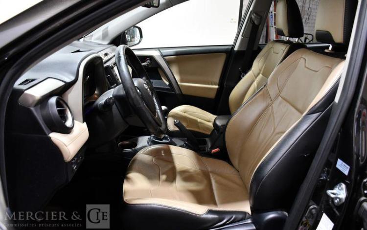 TOYOTA 2.0 D4D 125 CLUB EDITION 4X2 NOIR DT-724-JE