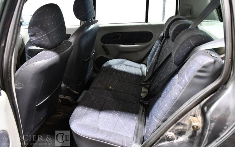 RENAULT CLIO 1,2 60 AUTHENTIQUE 5 PTS NOIR DV-941-HV