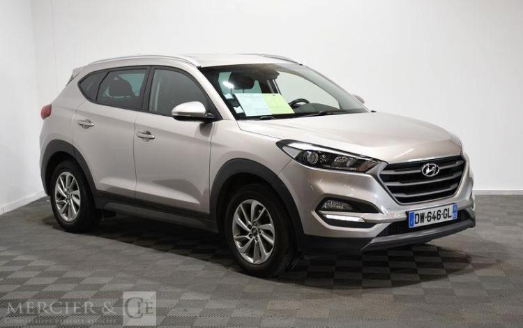 HYUNDAI TUCSON 1,7 CRDI 115 EXECUTIVE 2WD GRIS DW-646-GL
