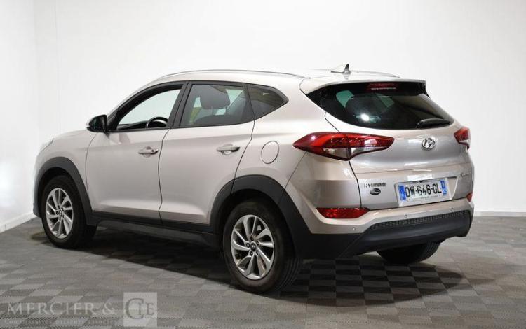 HYUNDAI TUCSON 1,7 CRDI 115 EXECUTIVE 2WD GRIS DW-646-GL