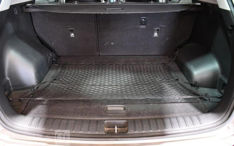 HYUNDAI TUCSON 1,7 CRDI 115 EXECUTIVE 2WD GRIS DW-646-GL