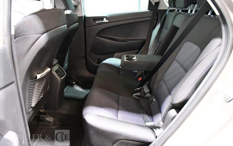 HYUNDAI TUCSON 1,7 CRDI 115 EXECUTIVE 2WD GRIS DW-646-GL
