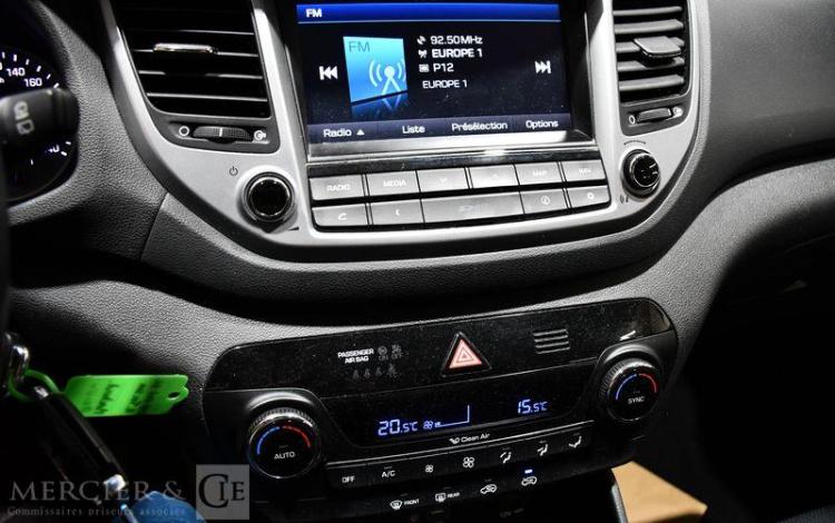 HYUNDAI TUCSON 1,7 CRDI 115 EXECUTIVE 2WD GRIS DW-646-GL