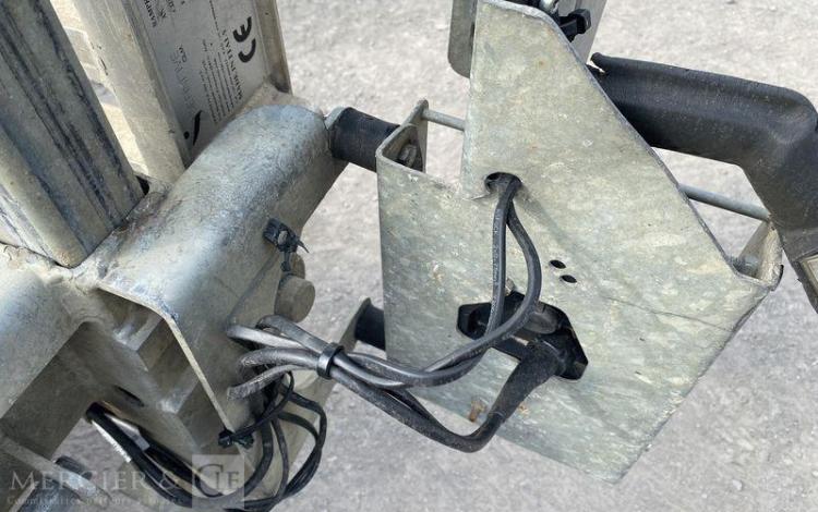 HUBIERE REMORQUE H212L-14CF PORTE ENGIN 2 ESSIEUX – PTAC 3,5T – CU 2,75 T – ANNEE 2016  DZ-250-ZE
