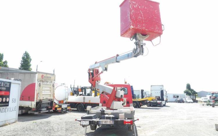 MULTITEL DAILY  AVEC NACELLE INF 12 M – ROUGE DZ-851-XJ