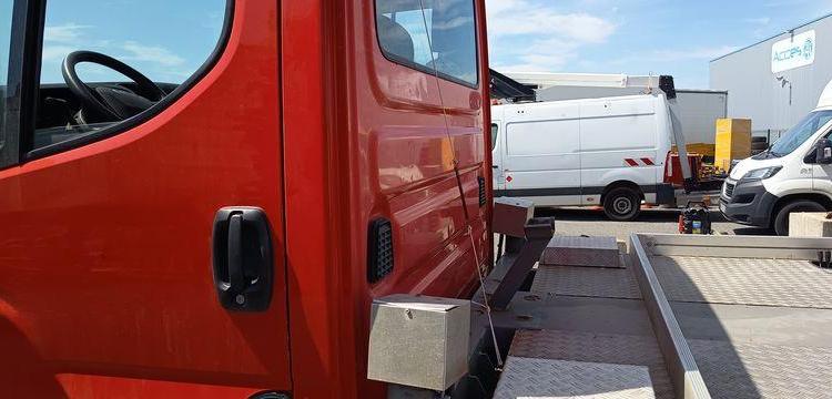 MULTITEL DAILY  AVEC NACELLE INF 12 M – ROUGE DZ-851-XJ