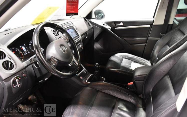 VOLKSWAGEN TIGUAN 2,0 TDI 150CH BVM CARAT 4MOTION BLANC EA-262-WB