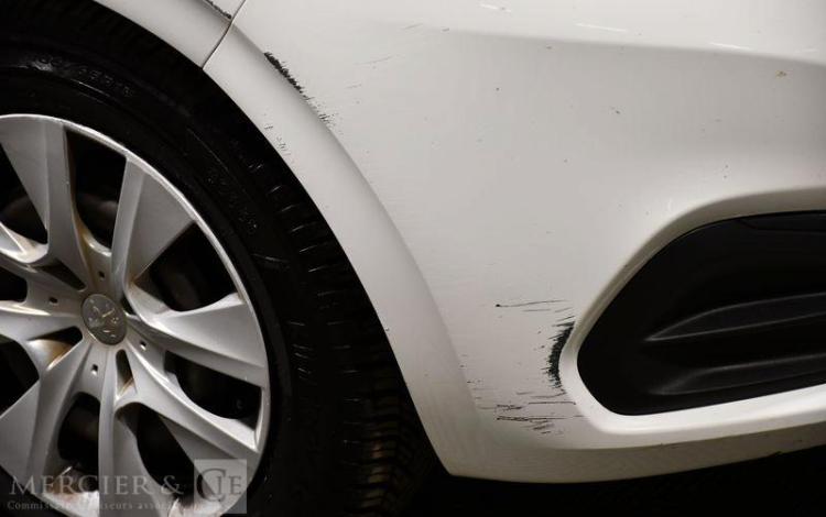 PEUGEOT 208 AFF 100CH PACK CLIM BLANC EA-472-WR