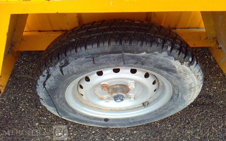 CNSE ROULOTTE DE CHANTIER 1 ESSIEU PTAC 750KG JAUNE EA-953-NY