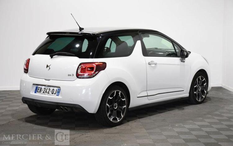 DS 3 1,6 BLUE HDI 120 SPORT CHIC BLANC EB-242-QJ
