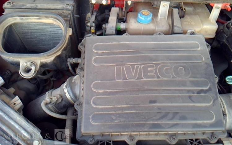 IVECO 35-130 BENNE SIMPLE CABINE COFFRE ROUGE EF-500-JA