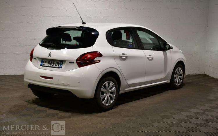 PEUGEOT 208 BLANC EF-843-QV