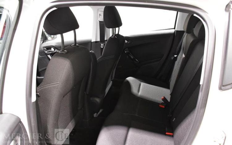 PEUGEOT 208 BLANC EF-843-QV