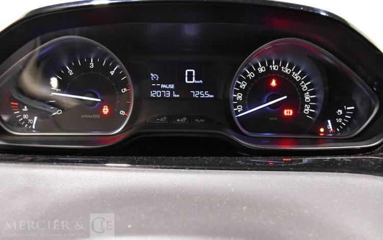 PEUGEOT 208 BLANC EF-843-QV