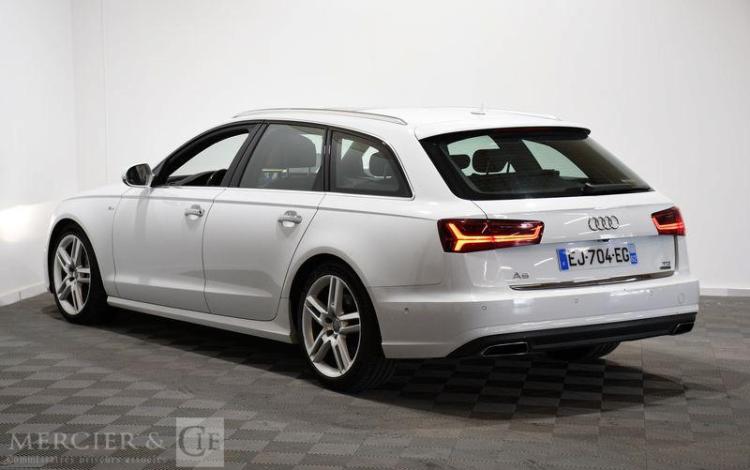 AUDI A6 BREAK BLANC EJ-704-EG