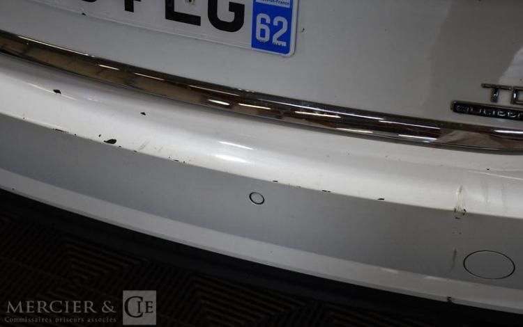 AUDI A6 BREAK BLANC EJ-704-EG