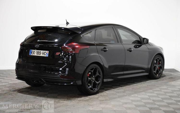 FORD FOCUS ST 2,0 250CH ECOBOOST NOIR EK-189-HC