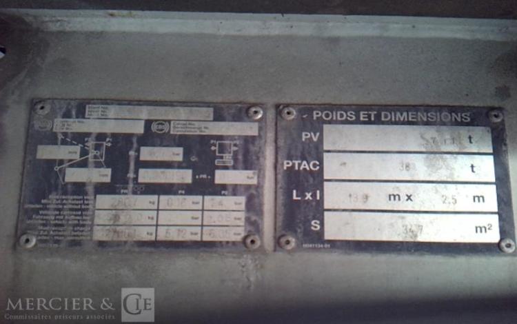 FRUEHAUF SEMI REMORQUE BACHE HAYON 3 ESSIEUX PTAC 38T GRIS EK-353-DL