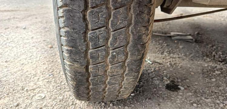 HUBIERE REMORQUE PORTE ENGIN 2 ESSIEUX PTAC 2,5 TONNES – ANNEE 2017  EK-492-XA