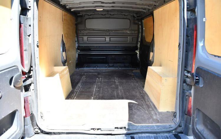 RENAULT TRAFIC 1.6 DCI 120 L2H1 GRAND-CONFORT GRIS EK-649-JL