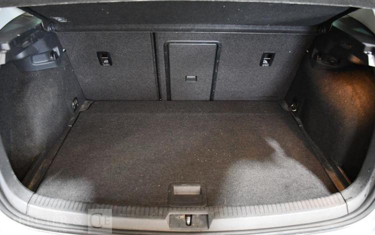 VOLKSWAGEN GOLF 1.4 TSI 125CH MATCH GRIS EK-855-GS