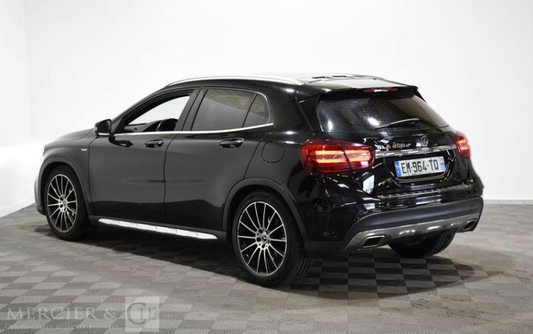 MERCEDES CLASSE GLA 200 D EDITION NOIR EM-964-TQ