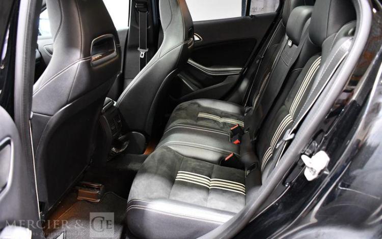 MERCEDES CLASSE GLA 200 D EDITION NOIR EM-964-TQ