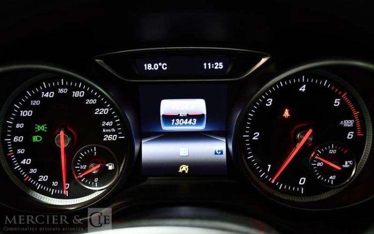 MERCEDES CLASSE GLA 200 D EDITION NOIR EM-964-TQ