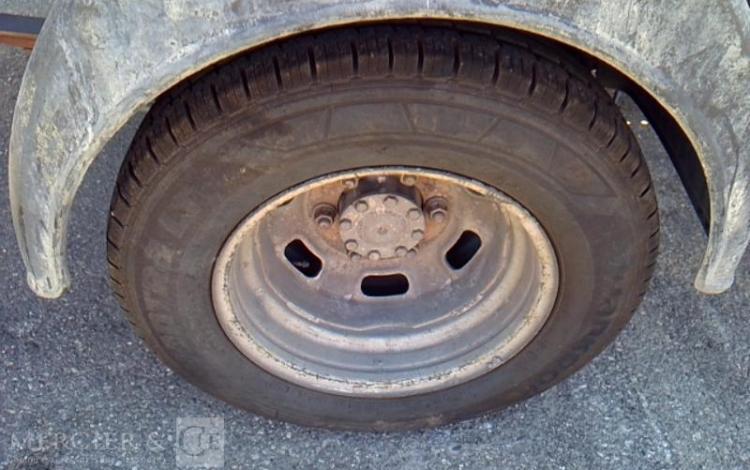 IVECO 35C13 BENNE SIMPLE CABINE – NON ROULANT  EN-191-BB