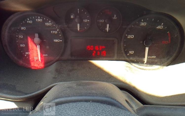 IVECO 35C13 BENNE SIMPLE CABINE – NON ROULANT  EN-191-BB