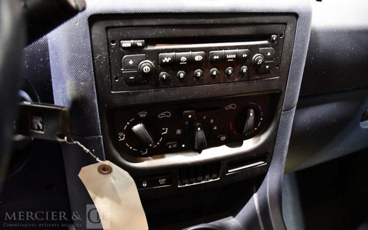 PEUGEOT 1007 1,4 75 TRENDY ORA EP-487-RV