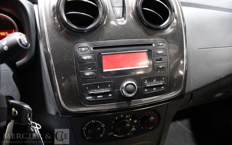 DACIA SANDERO STEPWAY 0,9 TCE 90 AMBIANCE BVA NOIR EQ-249-RF