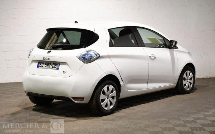 RENAULT ZOE R90 ZE 90 58PPM 40KWH LIFE BVA – CHARGE NORMALE BLANC EQ-592-DB
