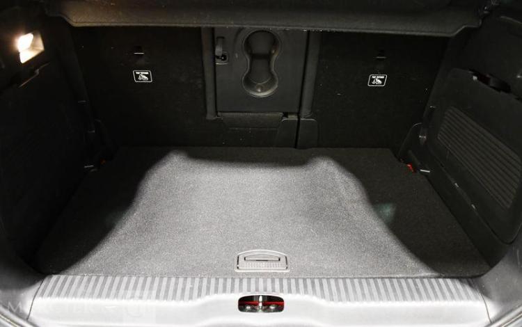 CITROEN C3 AIRCROSS 1,2 110 SHINE START/STOP ROUGE ER-282-TT