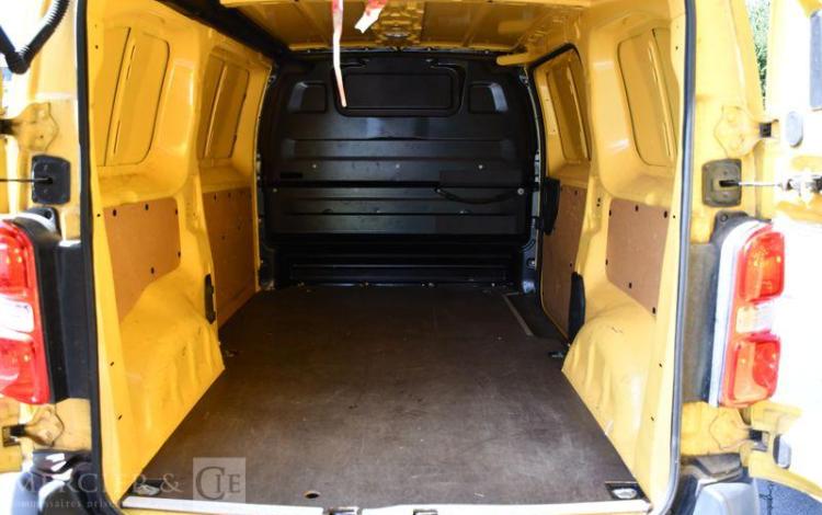 CITROEN JUMPY NOUVEAU STD BLUEHDI 95CH BVM TAILLE M CONFORT
 JAUNE ES-986-YB